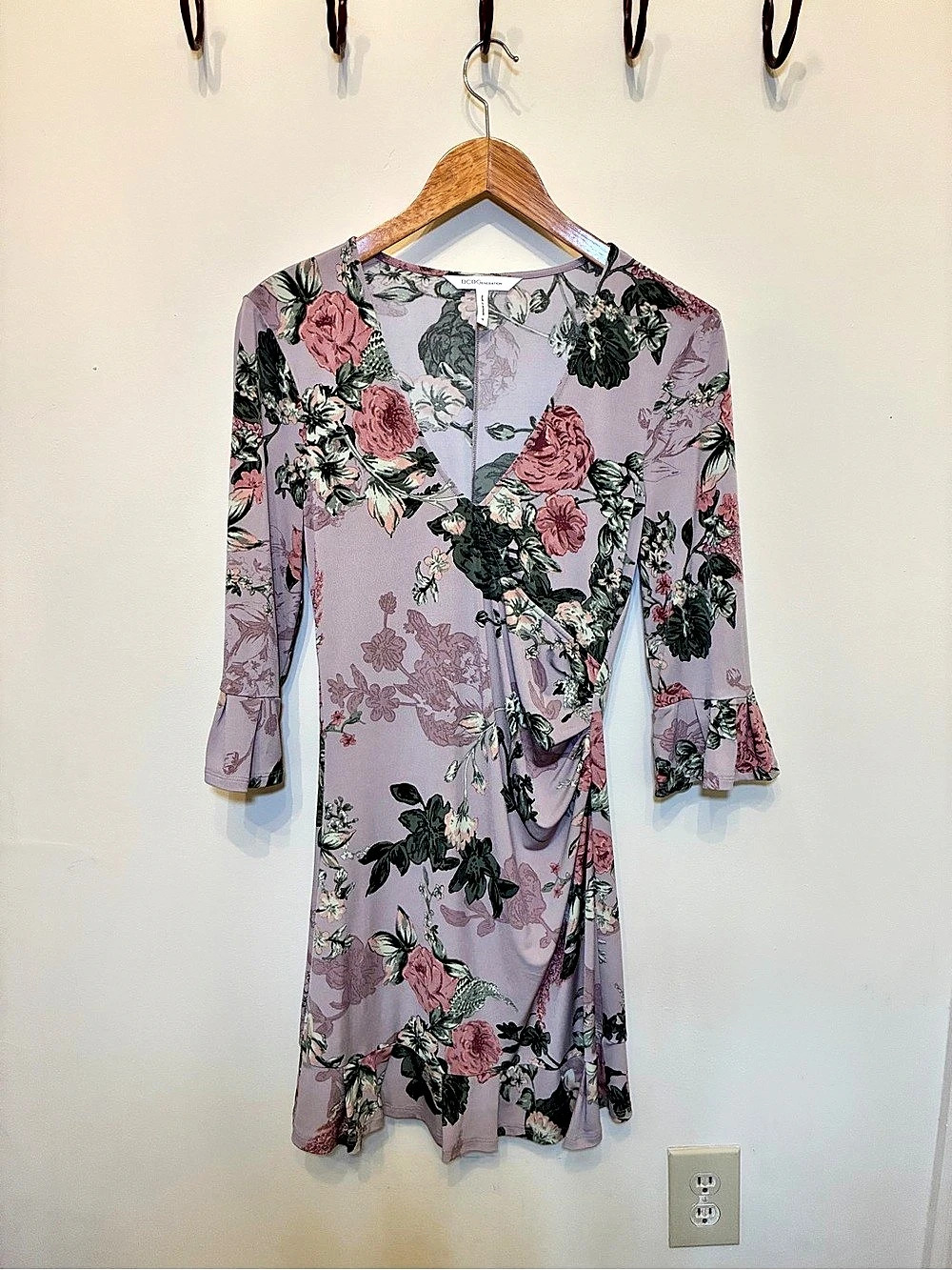 BCBG Floral Mini Dress in Purple & Pink Size Medium Like New